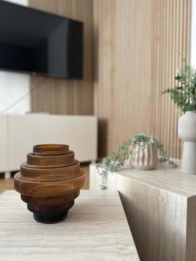 Designer Apartment Near Main Station Вена Экстерьер фото