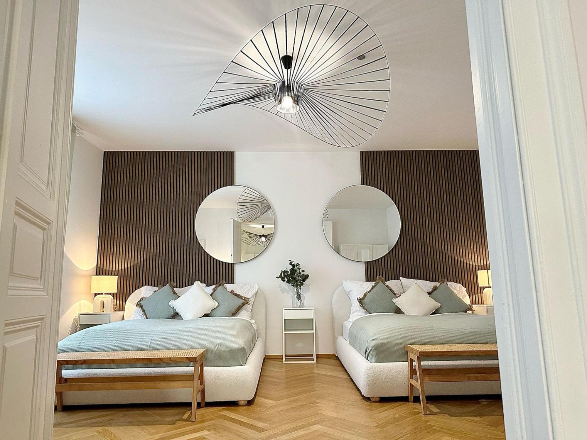 Designer Apartment Near Main Station Вена Экстерьер фото