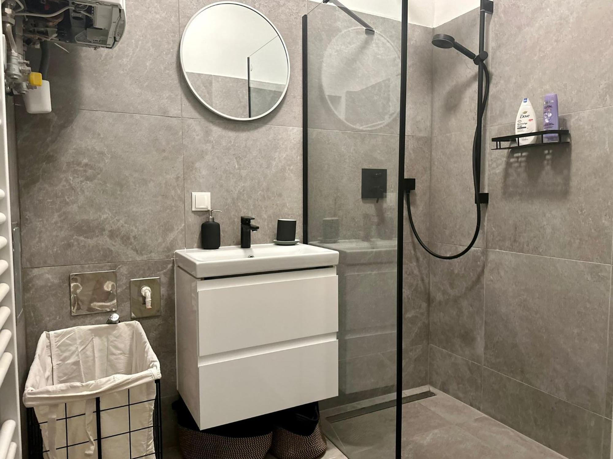 Designer Apartment Near Main Station Вена Экстерьер фото